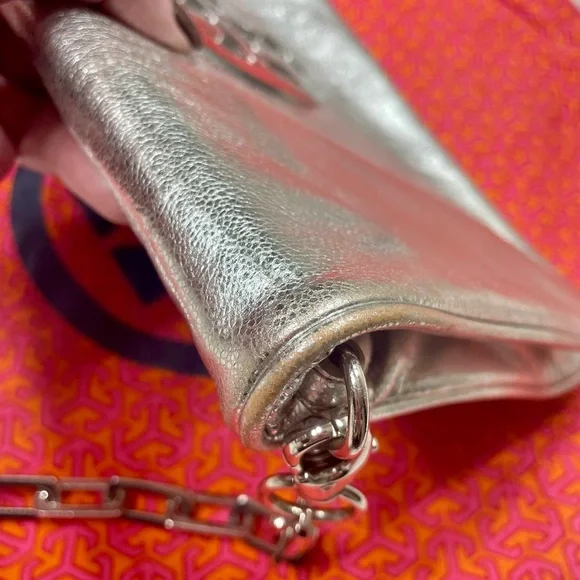 Tory Burch Metallic Reva Silver Clutch - Picture 6 of 14
